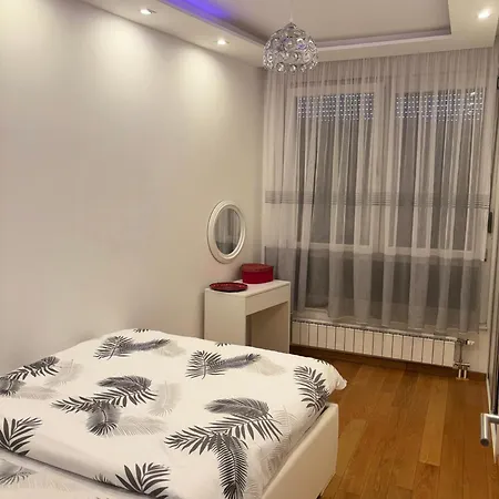 888 Apartment